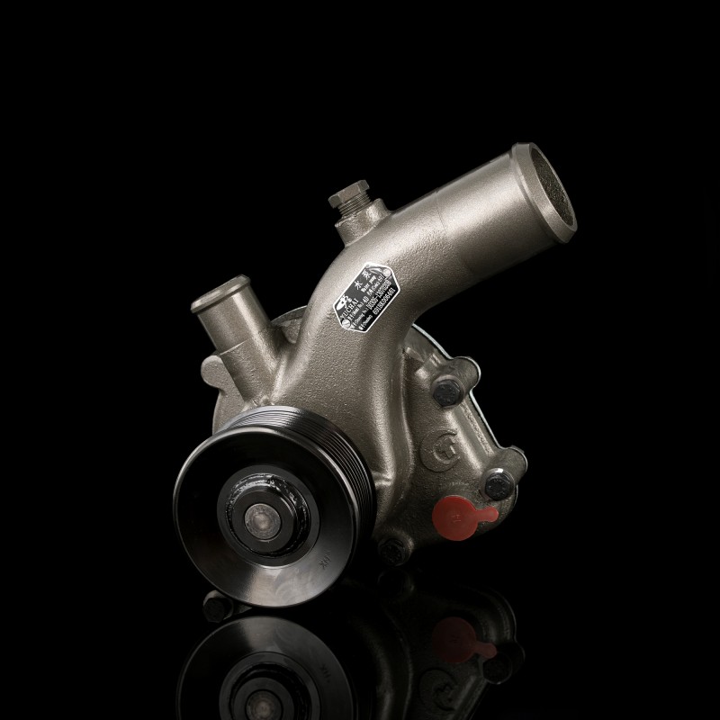 Насос жидкостных систем охлаждения (помпа)  