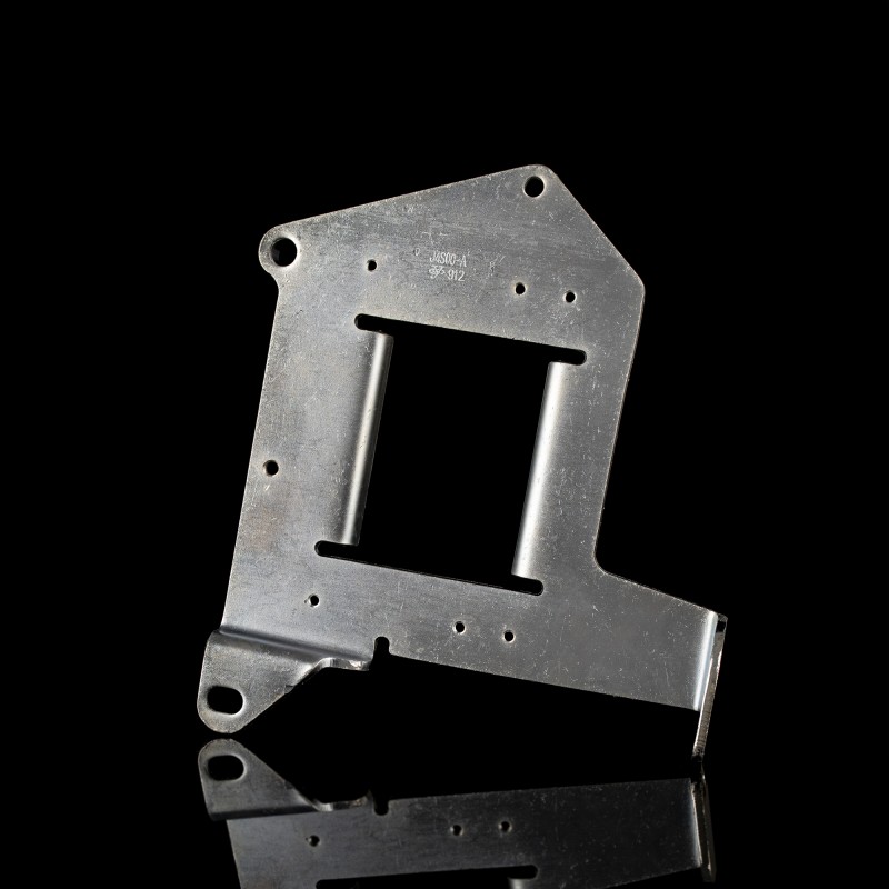 Разъем подключения блока управления двигателем Разъем подключения блока управления двигателем