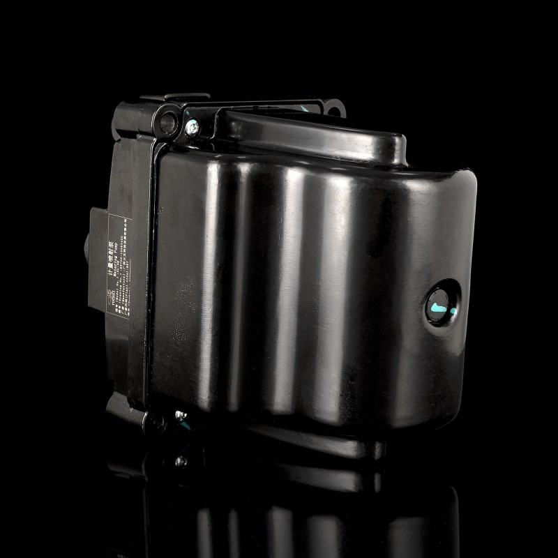 Дозирующий насос мочевины Дозирующий насос мочевины