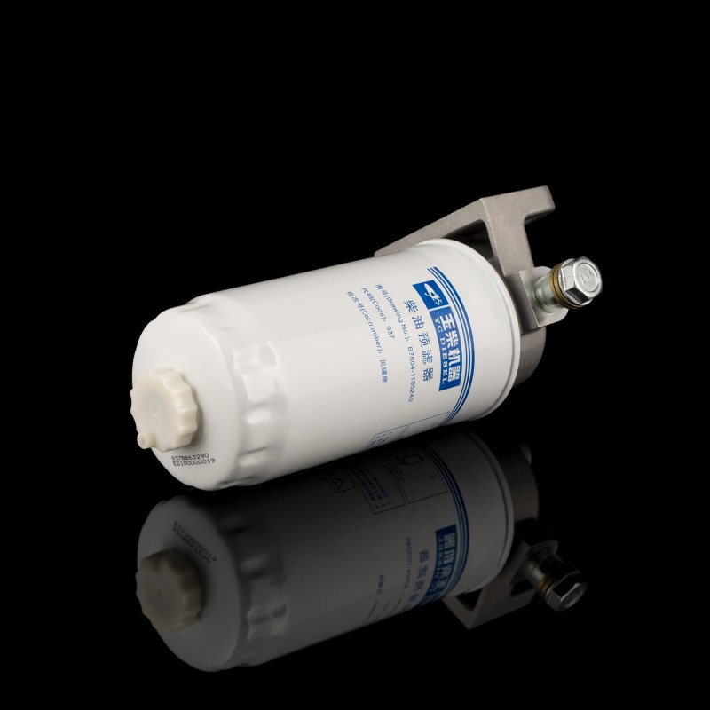 Фильтр топливный с пробкой слива воды YC4D80-T20, YC6B125-T20 ,YC6B125-T21, YC6J125Z-T20, YC6J12