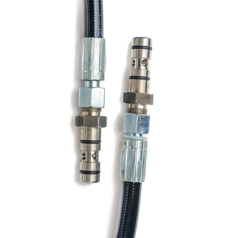 Шланг заправочный полиамидный с двумя заправочными головками для АГНКС, длина шланга 4000±150мм  