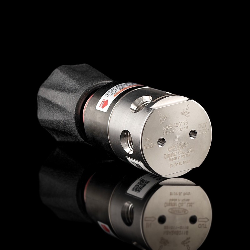 Регулятор давления 082 серии из нержавеющей стали от 7 до 70 бар NPT 1/4