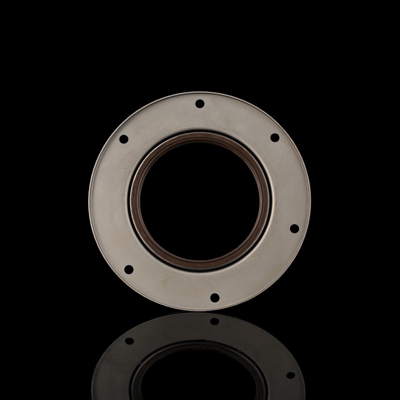 Сальник коленвала задний в сборе  