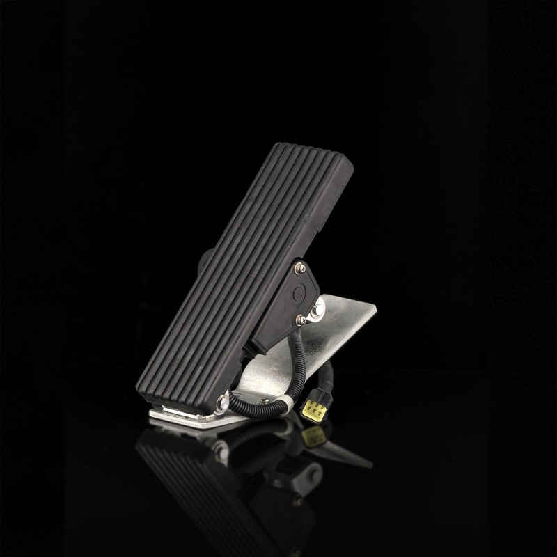 Педаль электронного дроселя E3000-3823800A