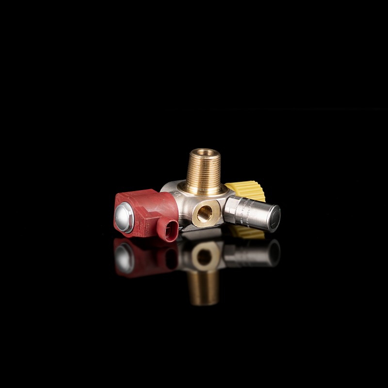 Вентиль баллонный EMER МАRК121 24V M14*1 D8 AMP SUPER SEAL NEW Вентиль баллонный EMER МАRК121 24V M14*1 D8 AMP SUPER SEAL NEW