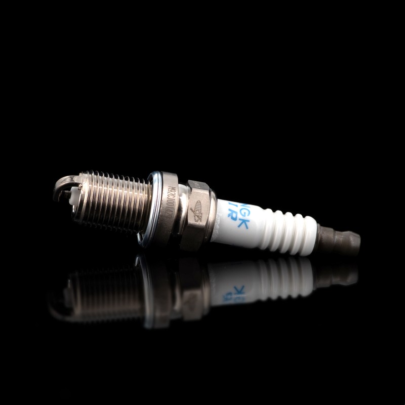 Свеча зажигания Свеча зажигания