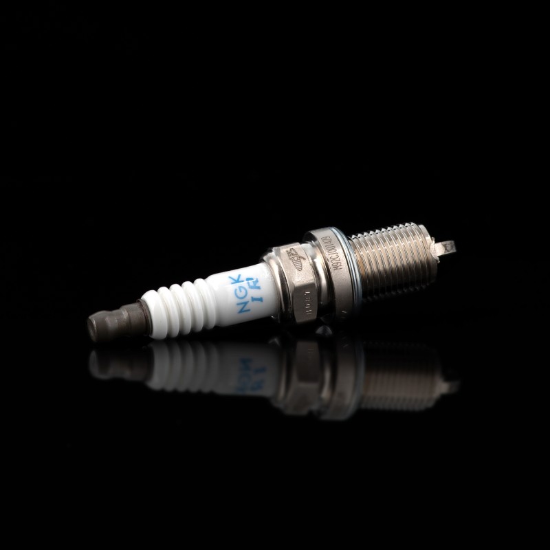 Свеча зажигания Свеча зажигания