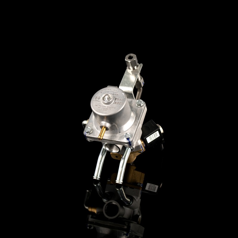 Редуктор газовый высокого давления J3C00-1113240C-P26